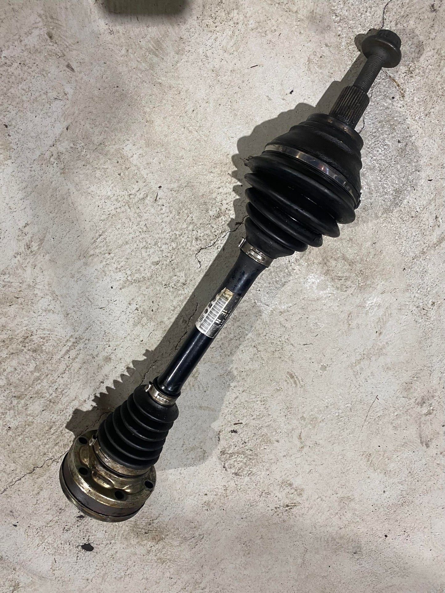 AUDI VW GOLF CADDY A3 PASSAT LHS LEFT PASSENGER DRIVE SHAFT 2K0407271