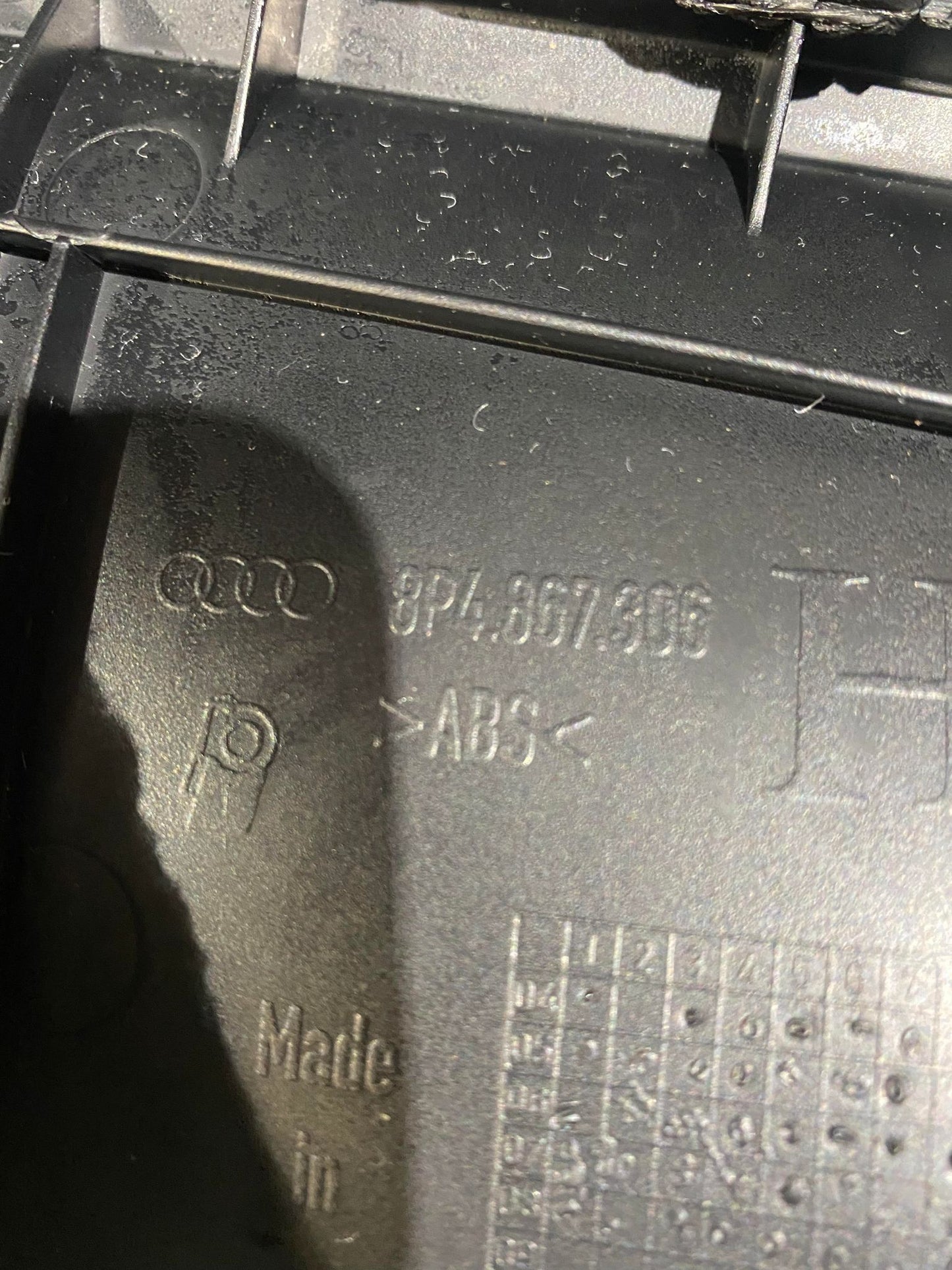 AUDI A3 8P REAR RIGHT DOOR CARD 8P4867306