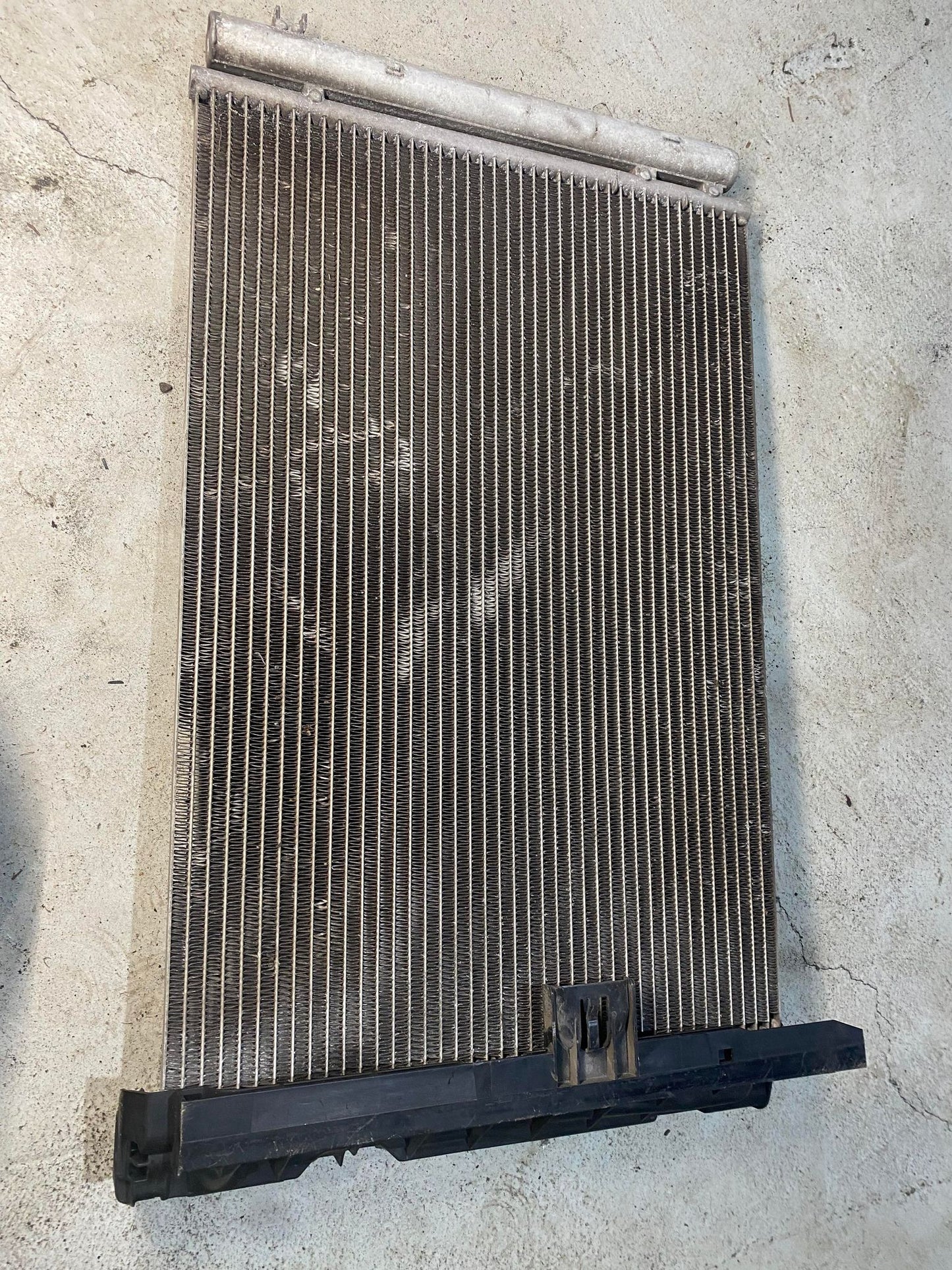 BMW 1 3 X SERIES AIR CONDITIONING RADIATOR 9229022