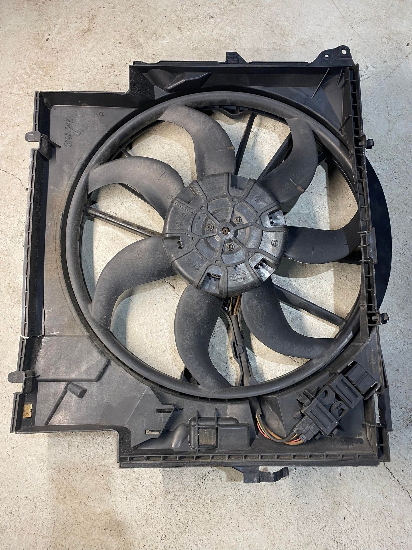 BMW 1 3 X SERIES N47 N54 N55 RADIATOR COOLING FAN 7545366