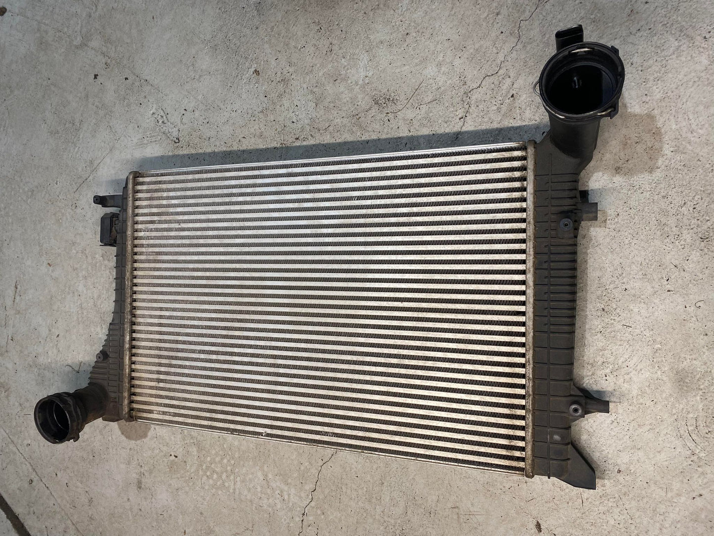 VW AUDI GOLF MK6 A3 8V FRONT INTERCOOLER 1K0145803H