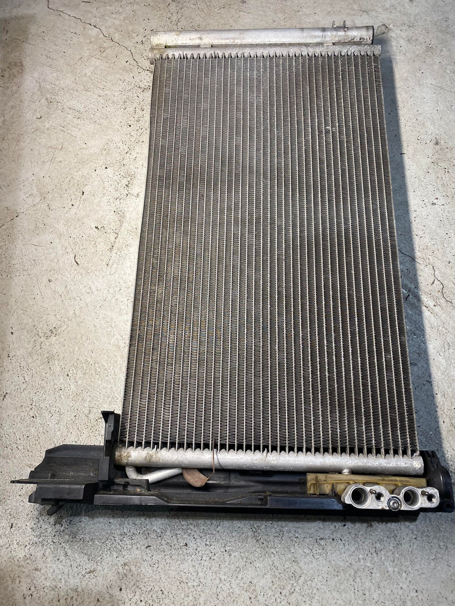 BMW 1 3 X SERIES N47 AIR CONDITIONING RADIATOR 9169526