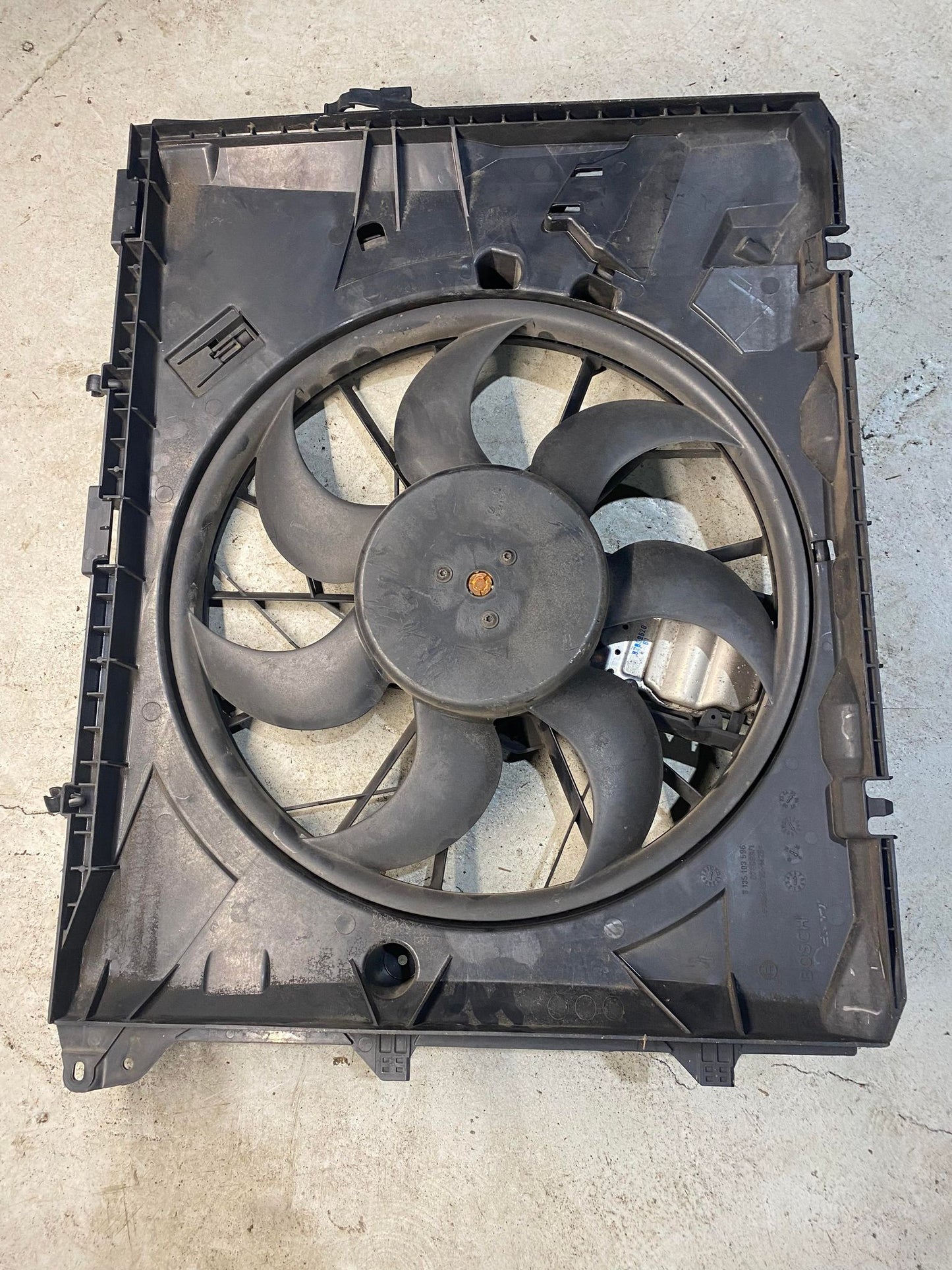 BMW 1 3 X SERIES N46 RADIATOR COOLING FAN 7523258