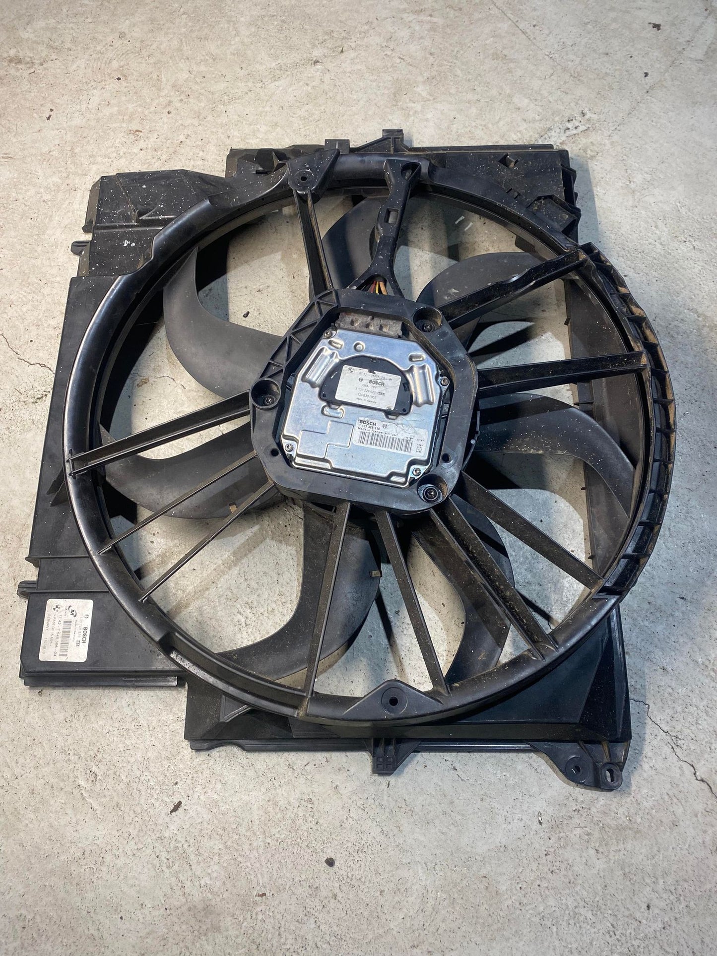 BMW 1 3 X SERIES N47 N54 N55 RADIATOR COOLING FAN 7545366