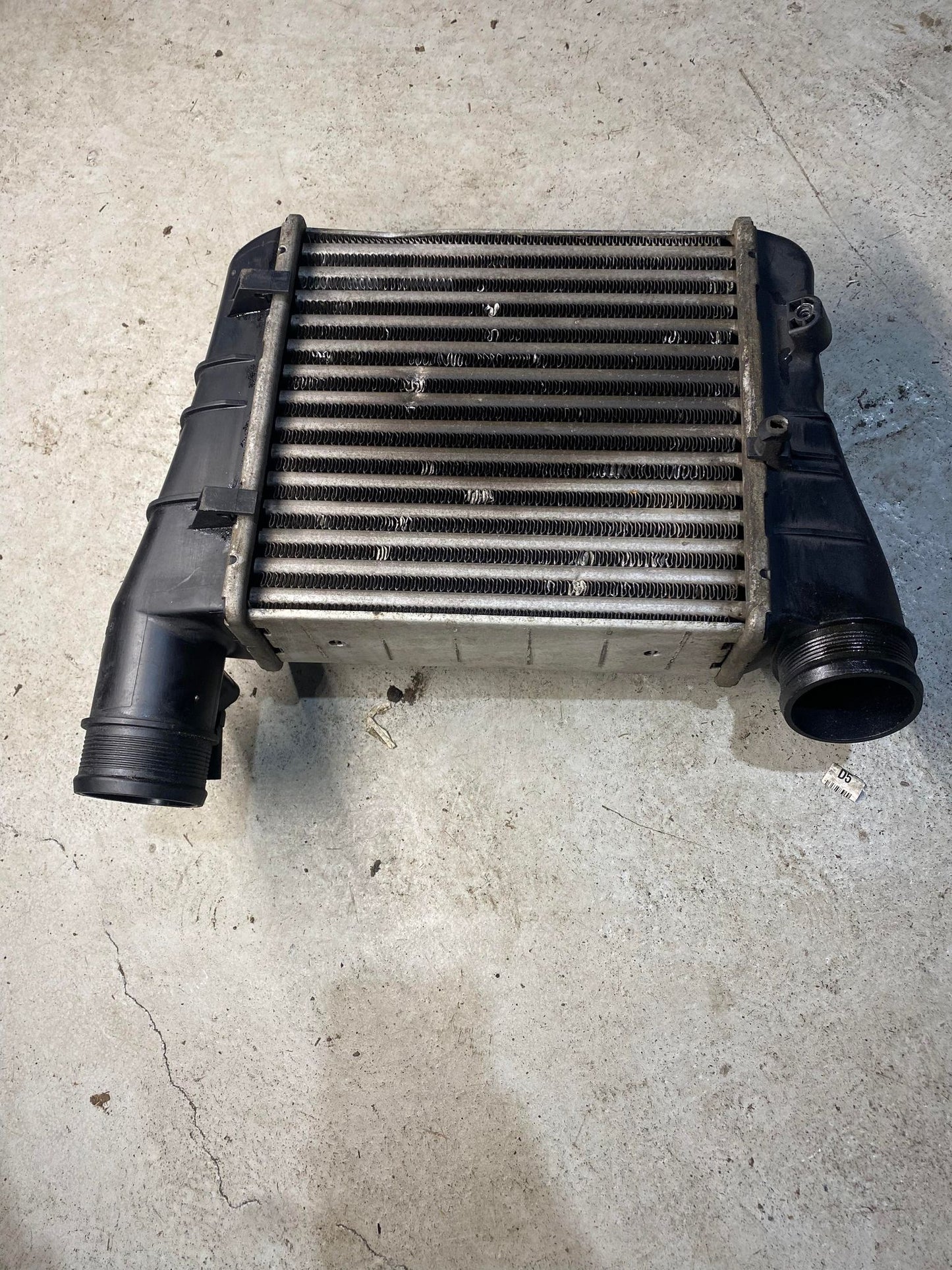 AUDI A4 FRONT LEFT INTERCOOLER 8E0145805