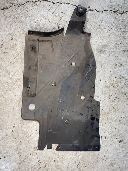 BMW 3 4 SERIES F30 F32 F33 F36 RIGHT SIDE UNDERTRAY 7258050