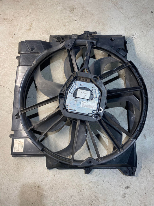 BMW 1 3 X SERIES N47 N54 N55 RADIATOR COOLING FAN 7545366