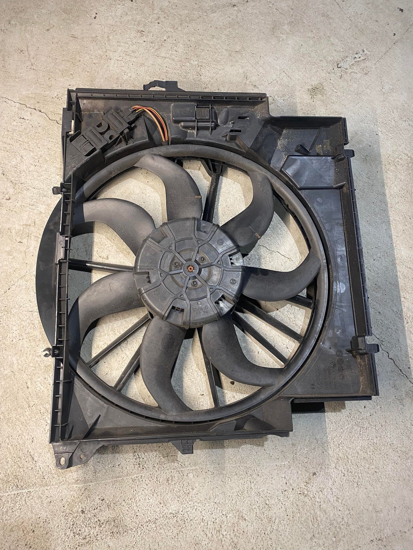 BMW 1 3 X SERIES N47 N54 N55 RADIATOR COOLING FAN 7545366