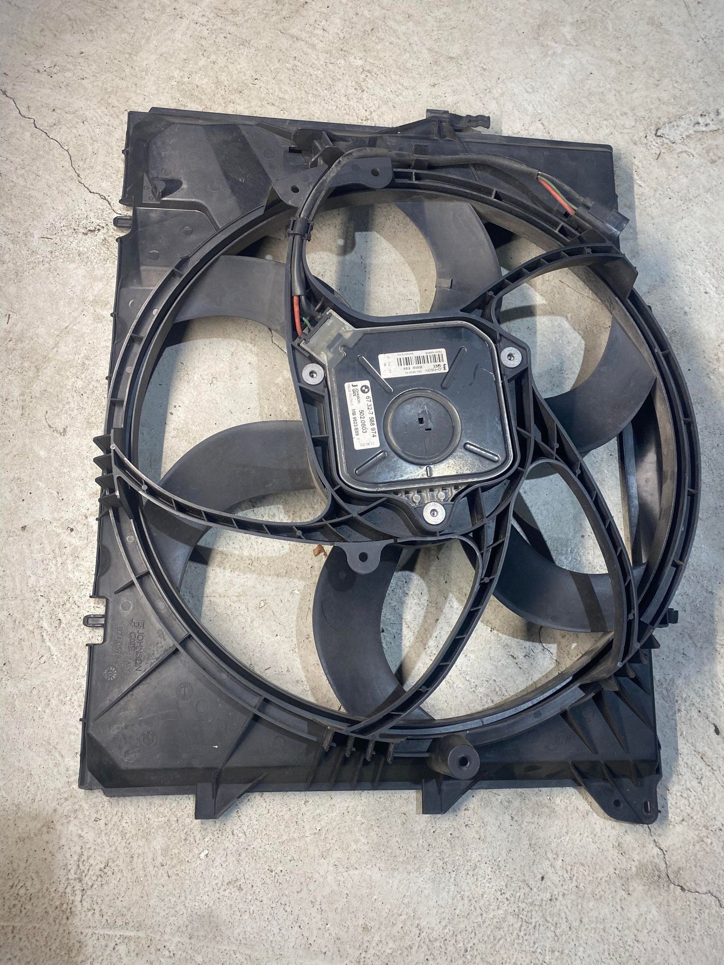 BMW 1 3 SERIES N47 2.0 DIESEL RADIATOR COOLING FAN 7588974