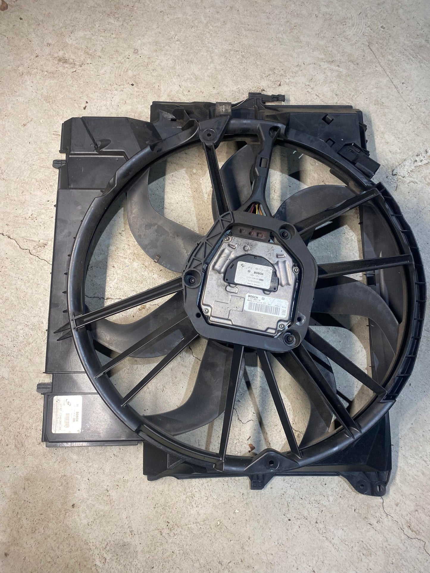 BMW 1 3 X SERIES N47 N54 N55 RADIATOR COOLING FAN 7545366