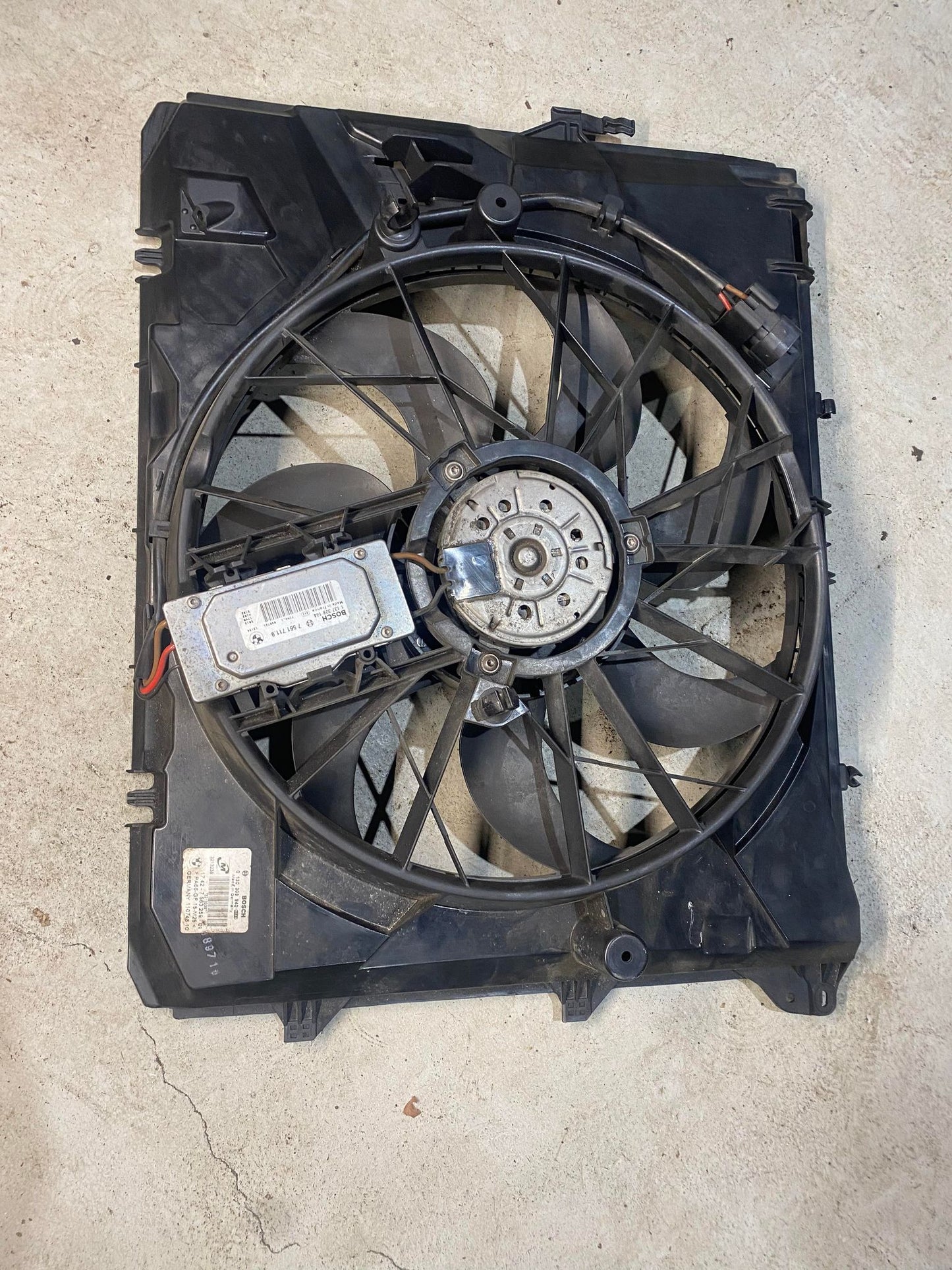 BMW 1 3 X SERIES N46 RADIATOR COOLING FAN 7563259