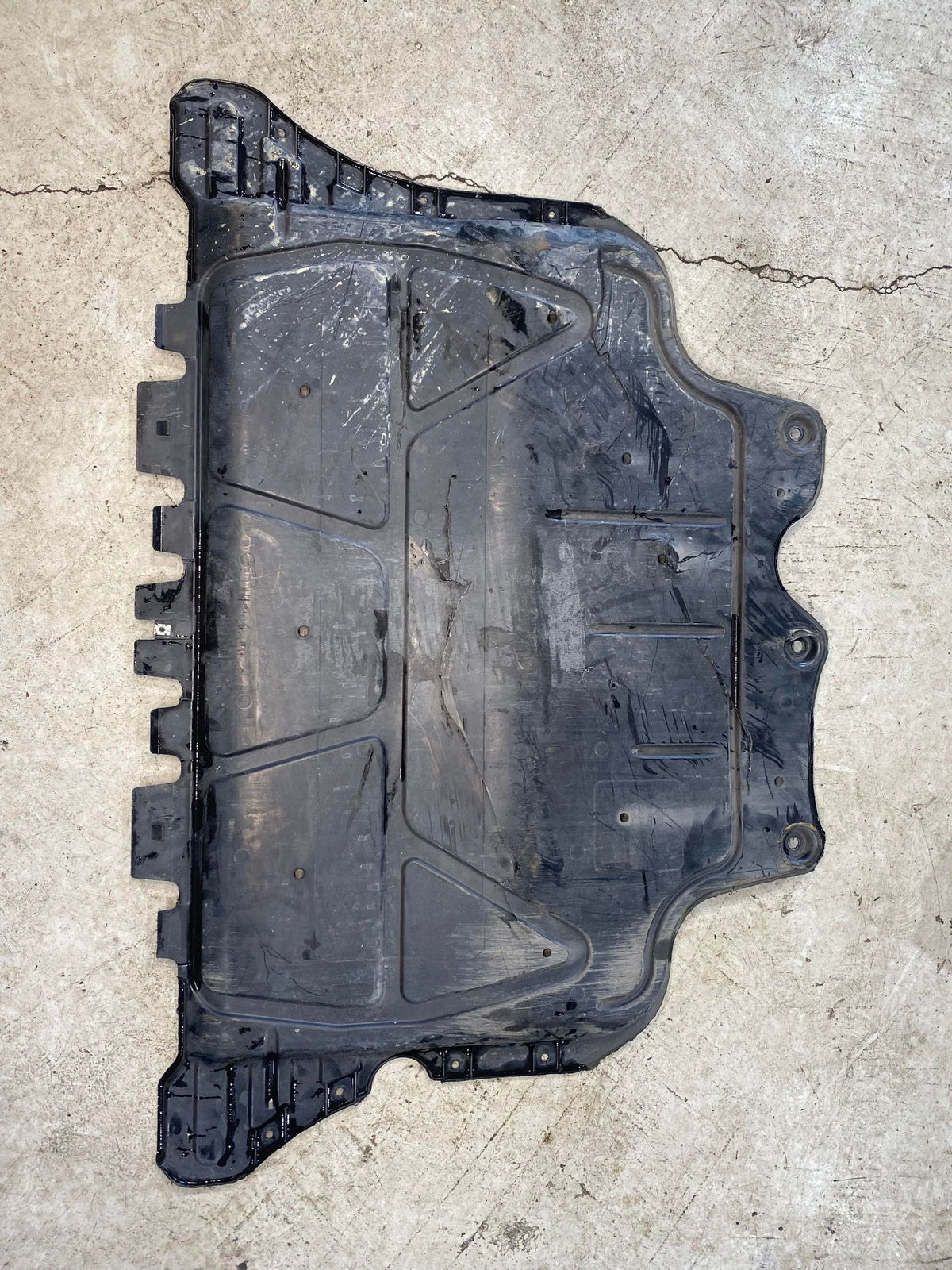 VW AUDI GOLF MK7 A3 8V ENGINE UNDERTRAY 5Q0825236 - LRI Autoparts