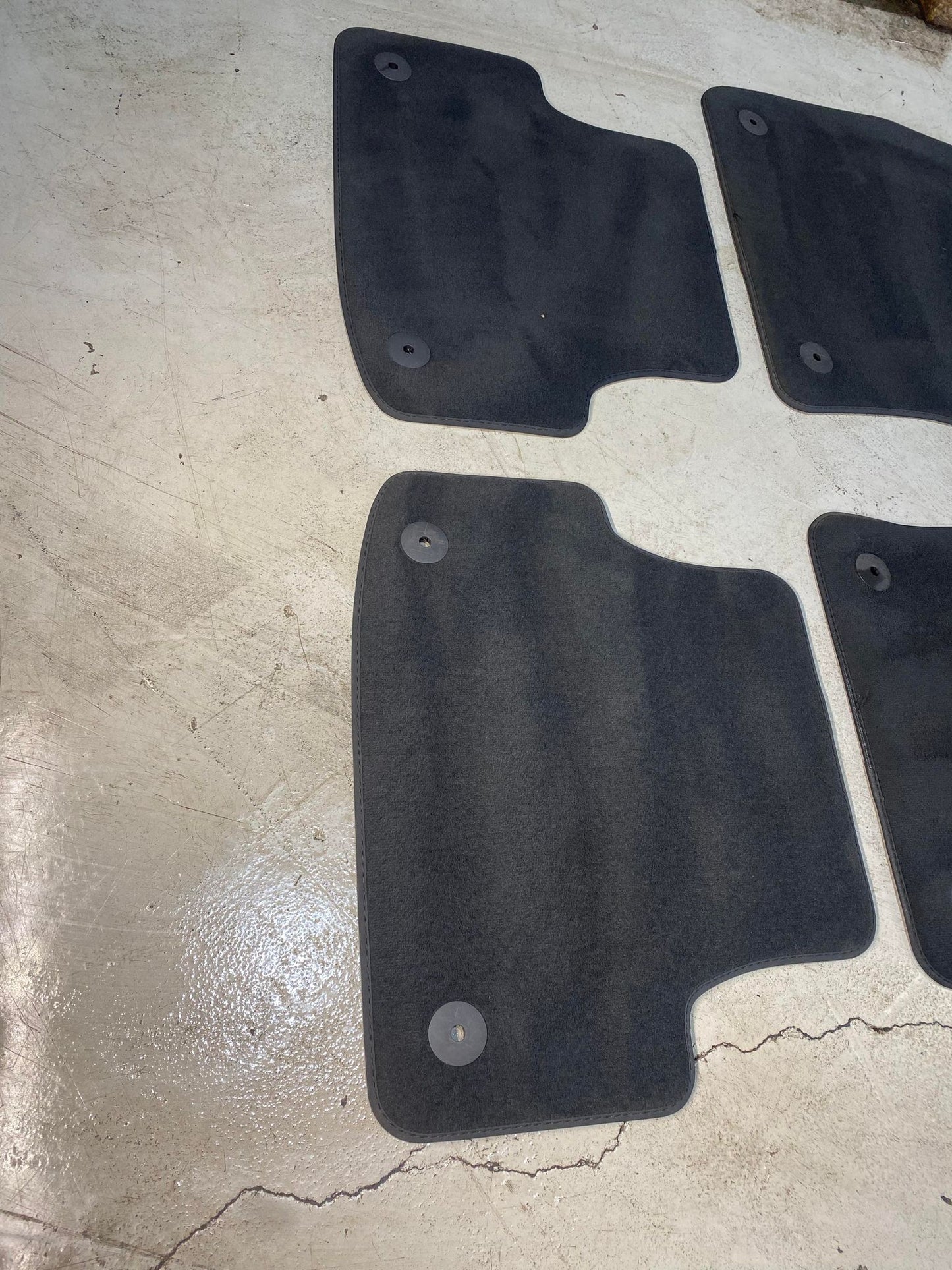 AUDI A3 8V FLOOR MAT SET