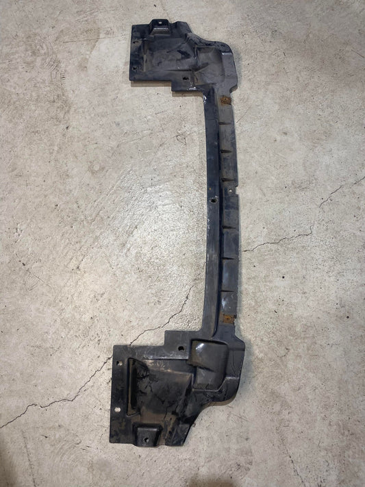 BMW 1 SERIES E82 E88 FRONT BUMPER MOUNTING BRACKET 8044591