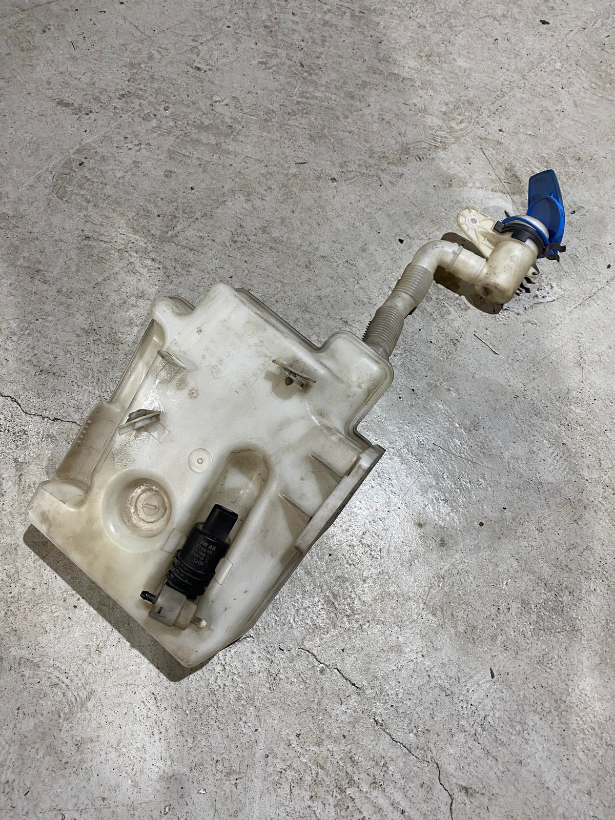 VW AUDI GOLF MK5 A3 8P WASHER FLUID BOTTLE 1K0955453