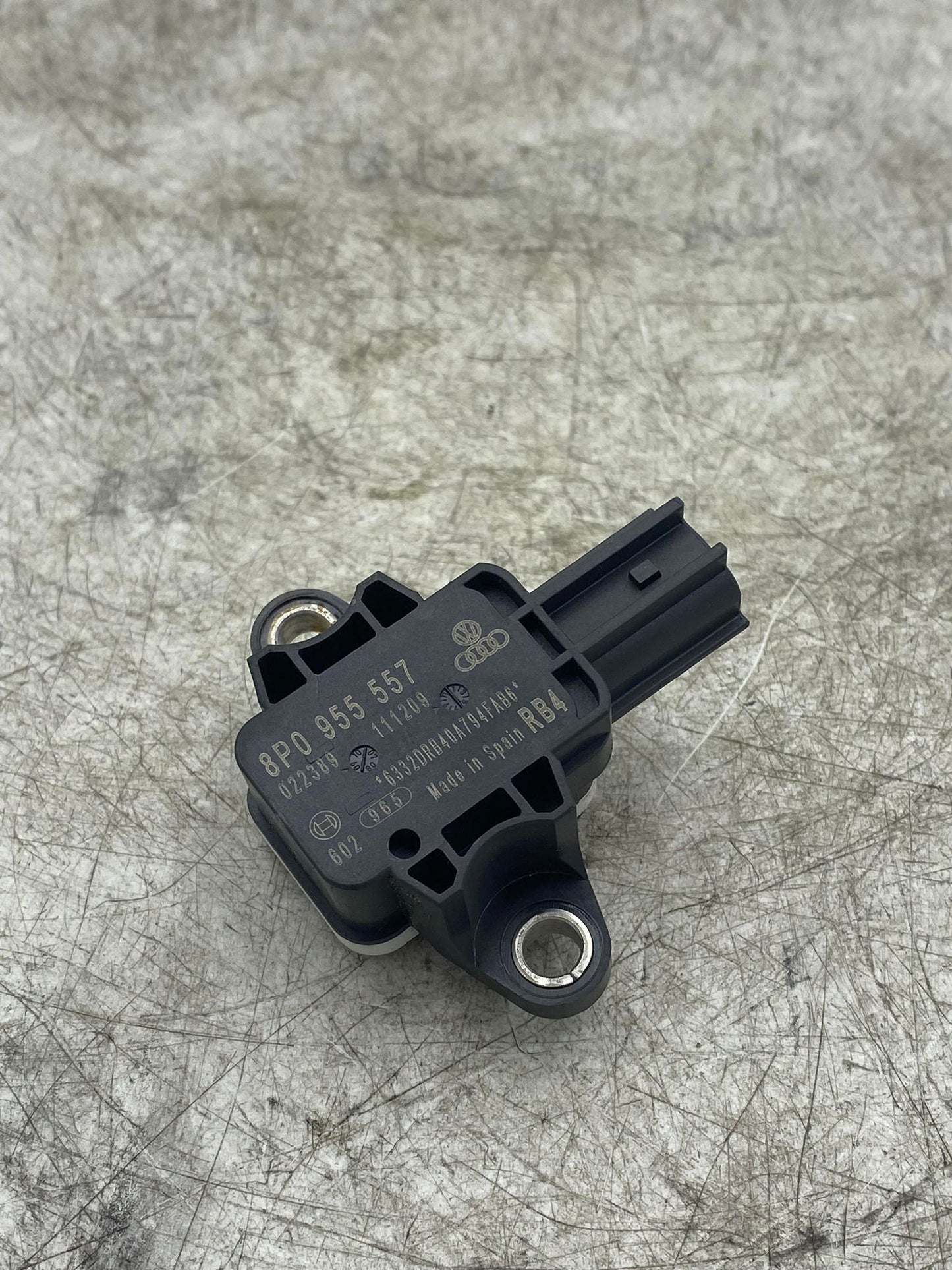 AUDI A3 8P IMPACT CRASH SENSOR 8P0955557