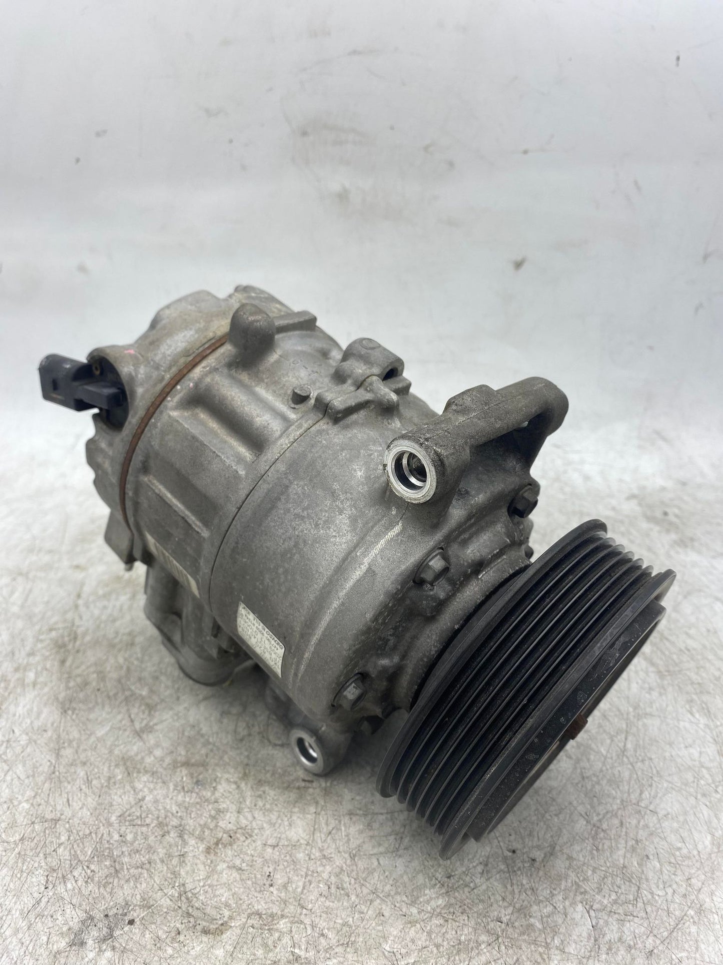 AUDI VW A3 A/C COMPRESSOR 1K0820808A