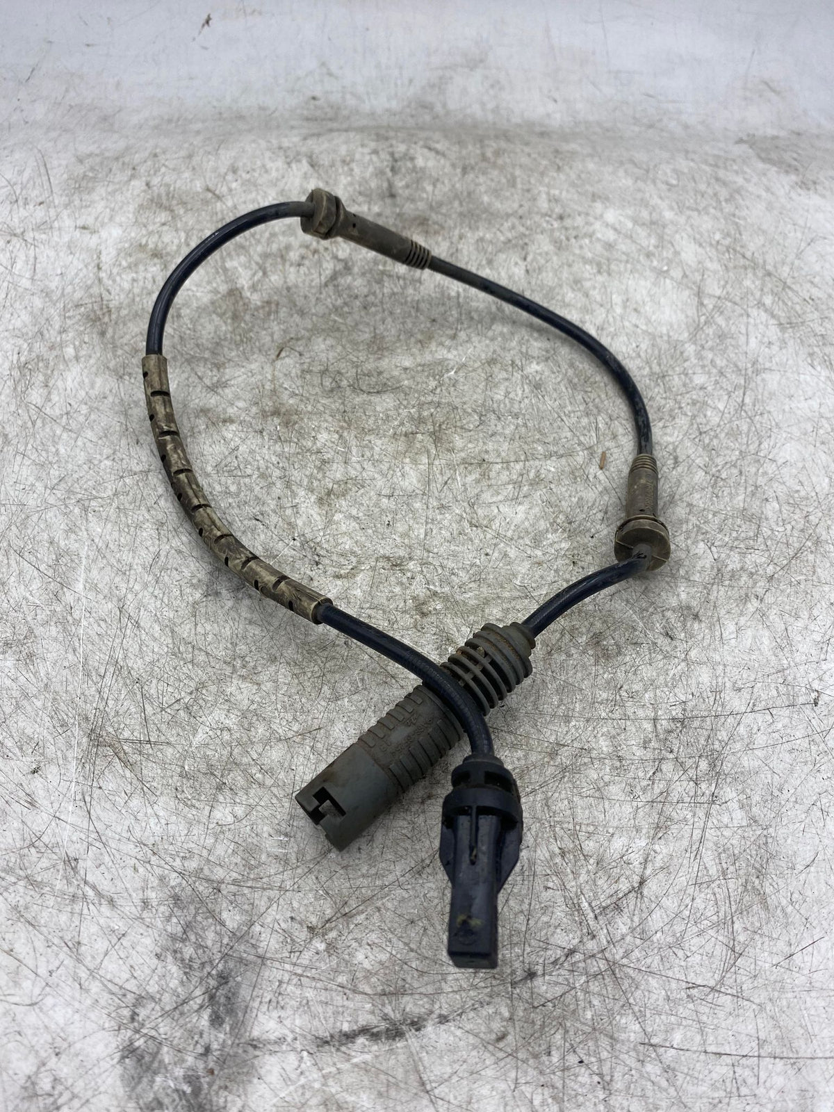 BMW 1 3 SERIES FRONT ABS SPEED SENSOR 6760424 - LRI Autoparts