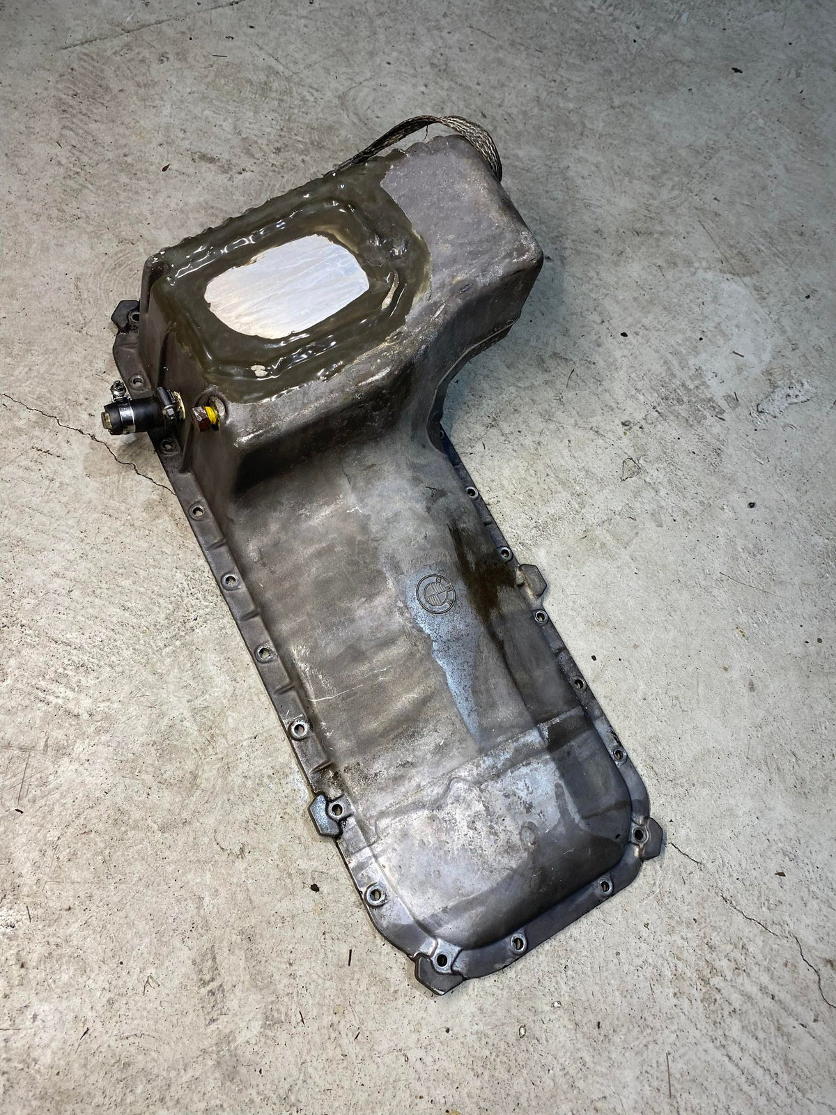 BMW 3 5 SERIES E30 E34 M20 OIL PAN SUMP 1278945 - LRI Autoparts