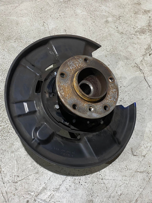 BMW 1 3 SERIES REAR LEFT HUB 6762857