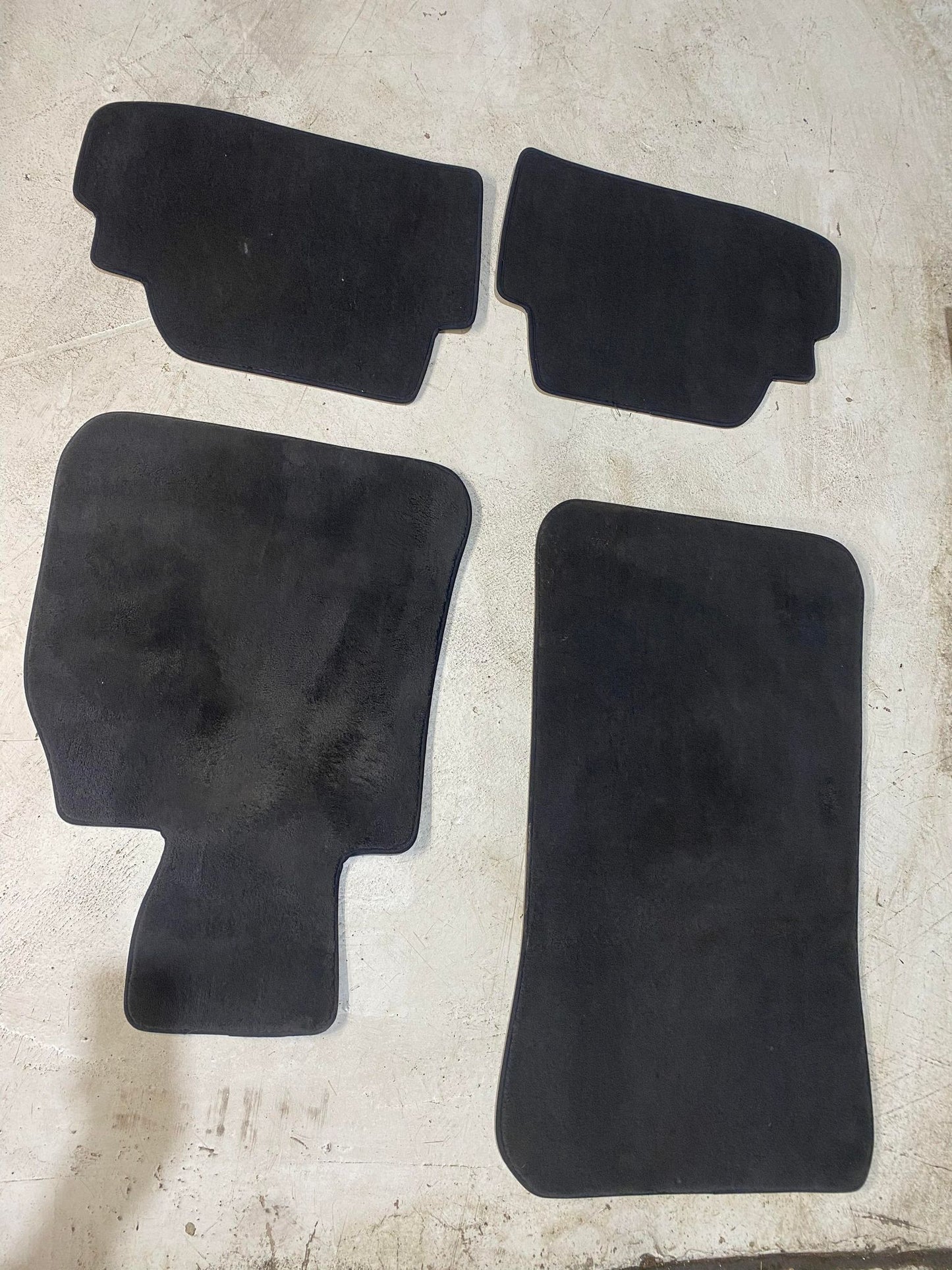 BMW 1 SERIES E82 E87 E88 GENUINE OEM FLOOR MATS BLACK