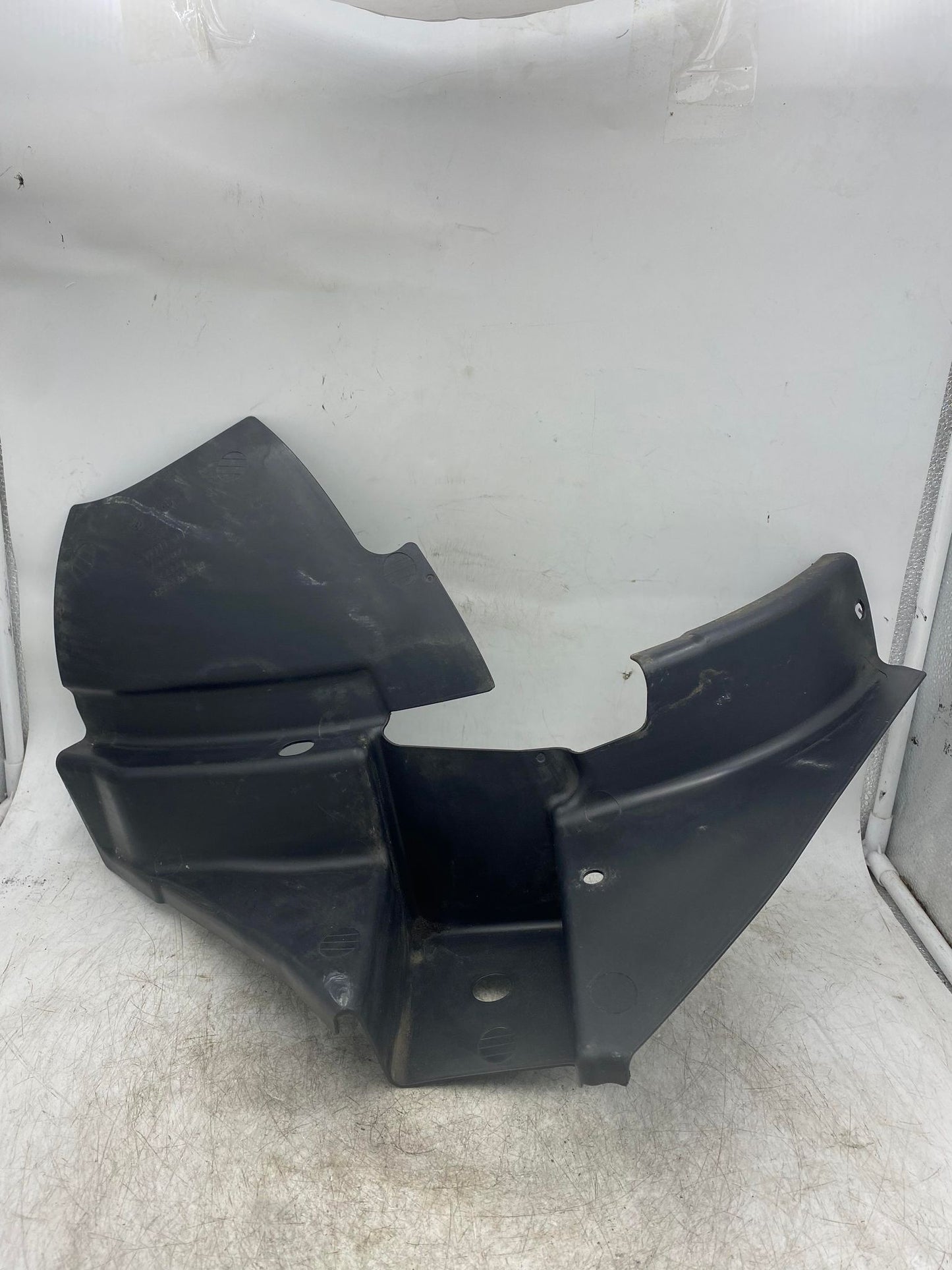 AUDI A3 8P FRONT RIGHT INNER WHEEL ARCH LINER 8P0805886