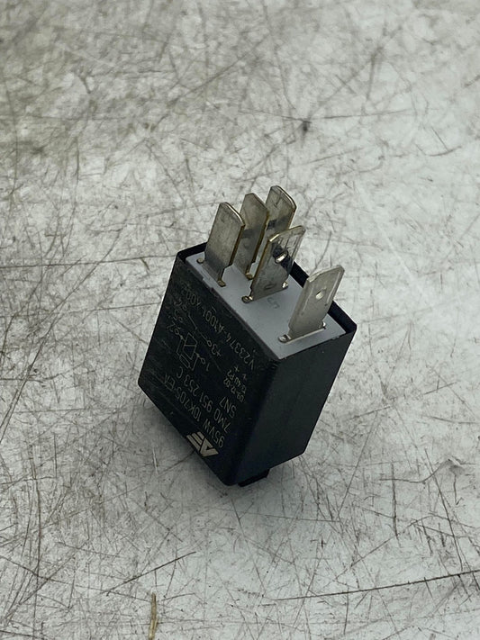 VOLKSWAGEN RELAY 7M0951253