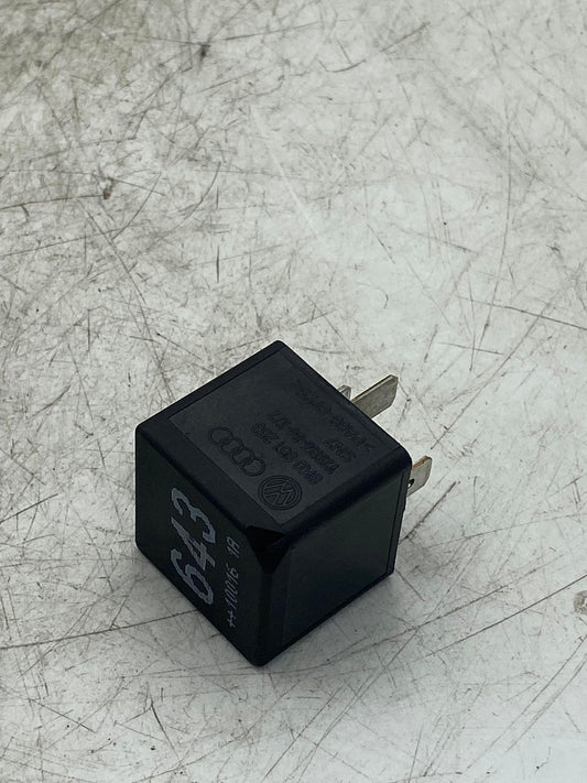 VW AUDI FUSE NUMBER 643 8K0951253