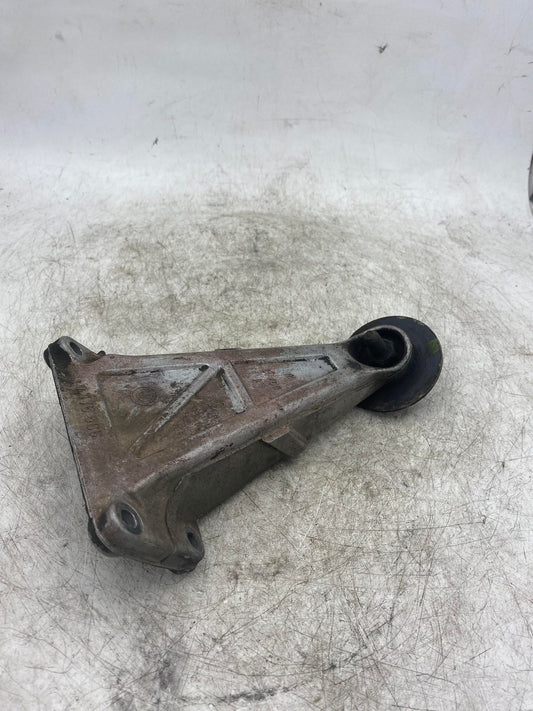 BMW 3 SERIES E30 M20 LEFT ENGINE MOUNT 811176565