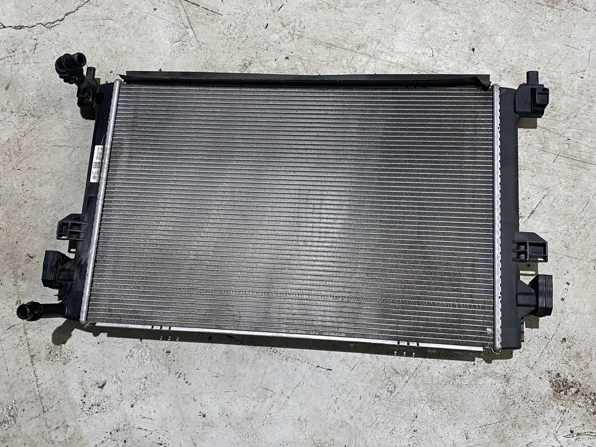 VW GOLF MK7 FRONT ENGINE COOLING RADIATOR 5Q0121251 LRI Autoparts