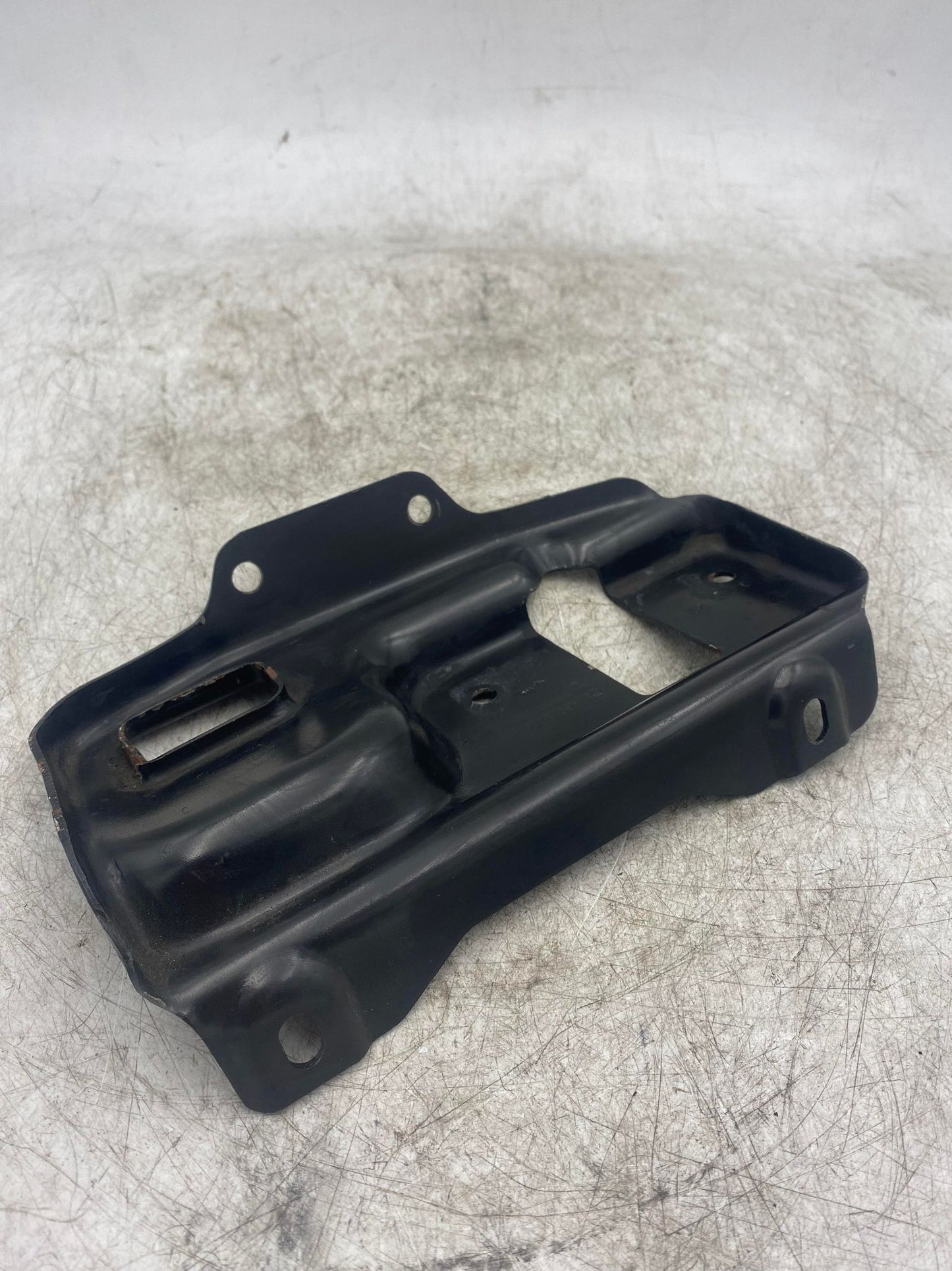 BMW 1 SERIES E82 E87 E88 BONNET LOCK SUPPORT BRACKET 7148759