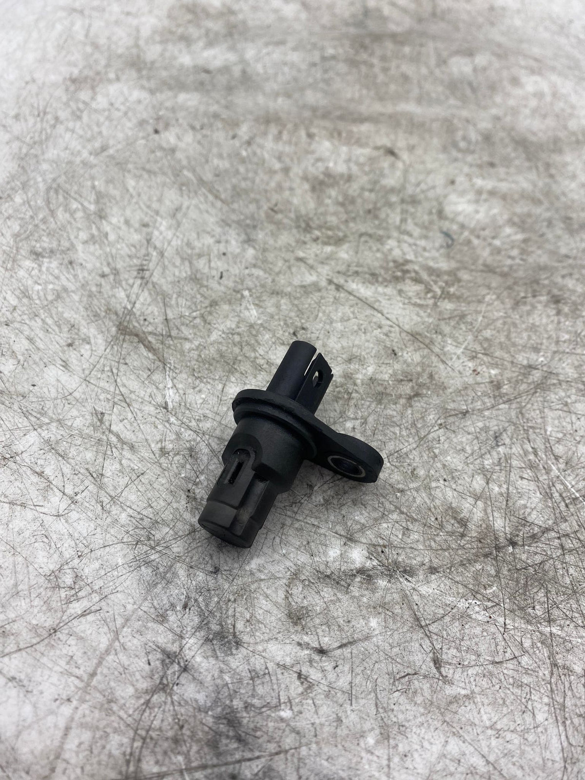 BMW 1 2 3 4 5 6 7 X SERIES CAMSHAFT SENSOR 7525014 - LRI Autoparts