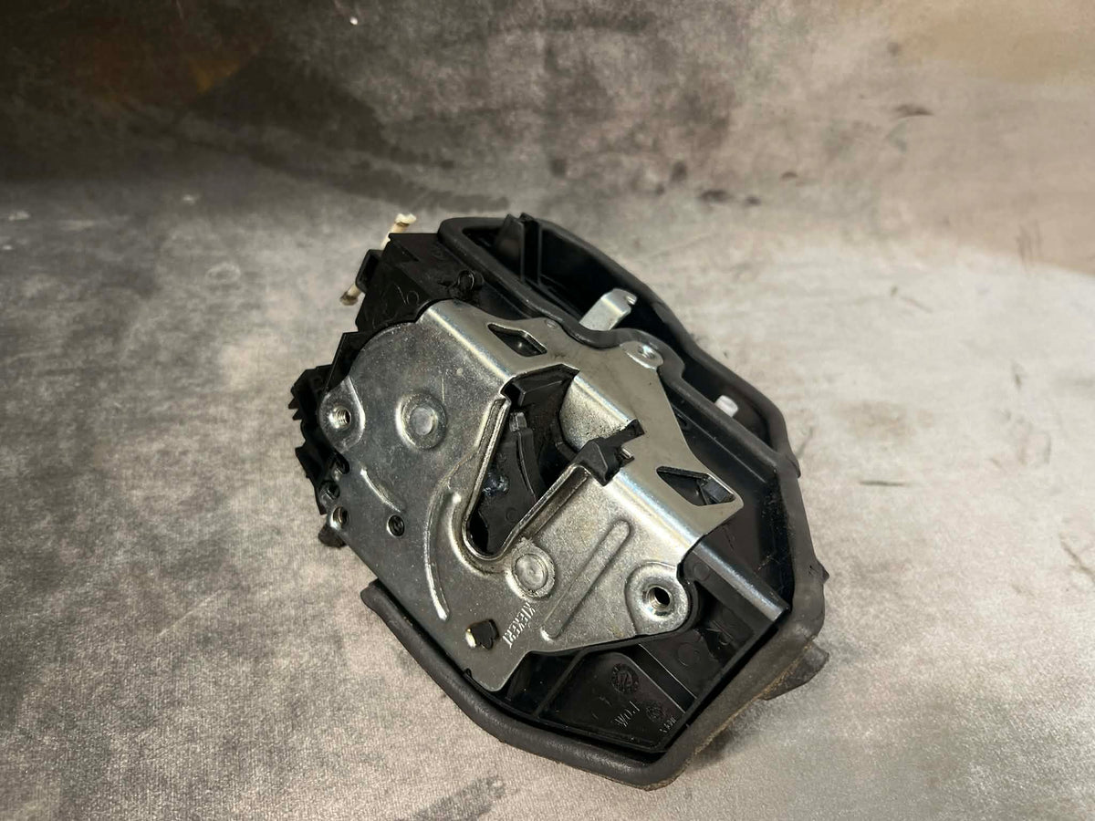 BMW 1 2 3 4 5 6 7 X SERIES FRONT RIGHT DOOR LOCK 7202148 - LRI Autoparts