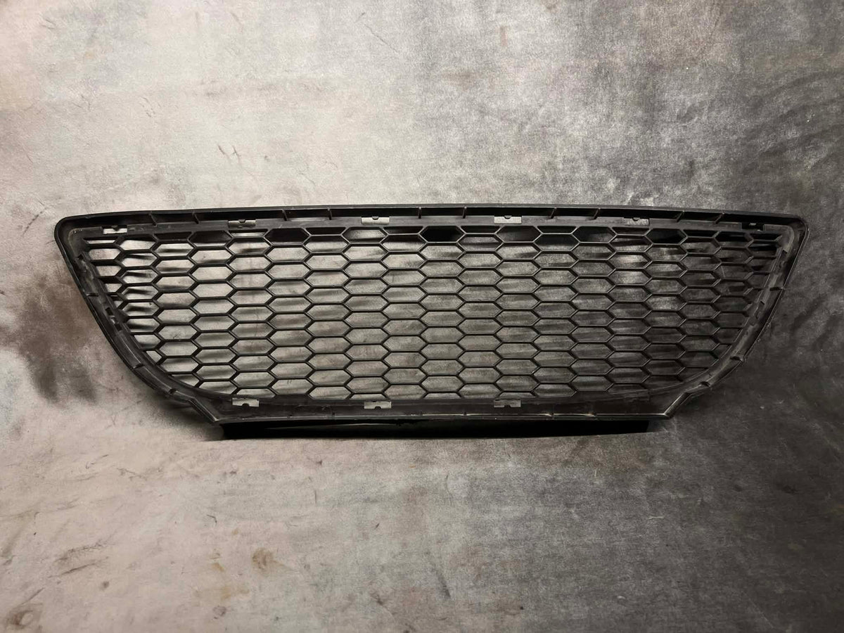 BMW E90 E91 M-Tech Front Bumper Centre Grille - 51117906494