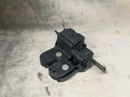 BMW 1 SERIES F20 F21 REAR BOOT LOCK 7248075