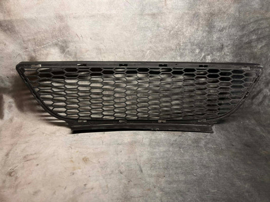 BMW E90 E91 M-Tech Front Bumper Centre Grille - 51117906494