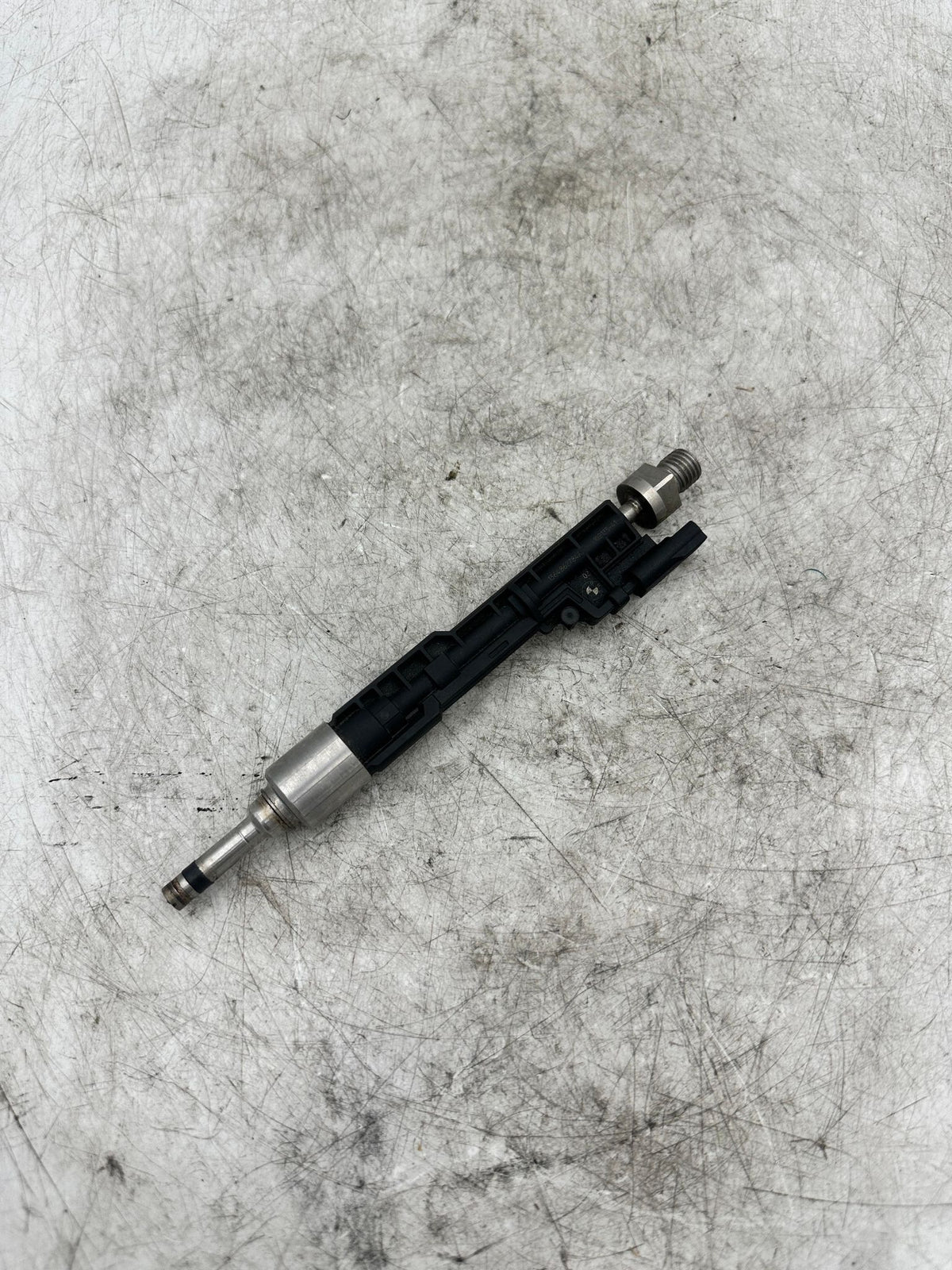 BMW S63N S63R BOSCH INJECTOR 13538627842 0261500262