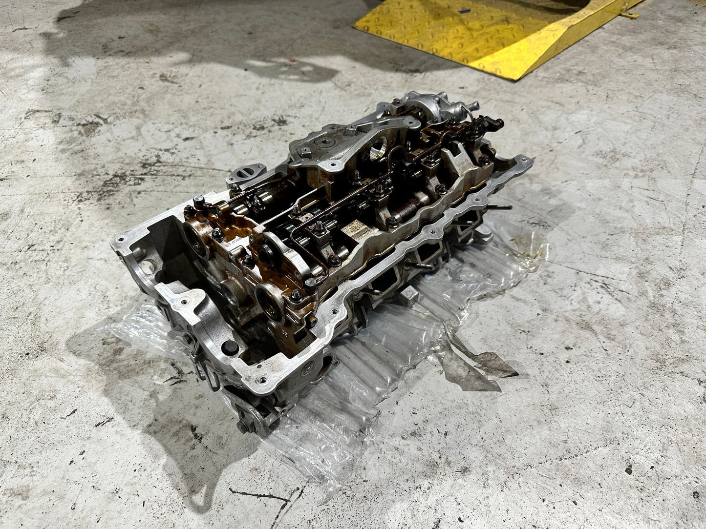 BMW 1 3 X SERIES N46N RECONDITIONED CYLINDER HEAD 11127578027