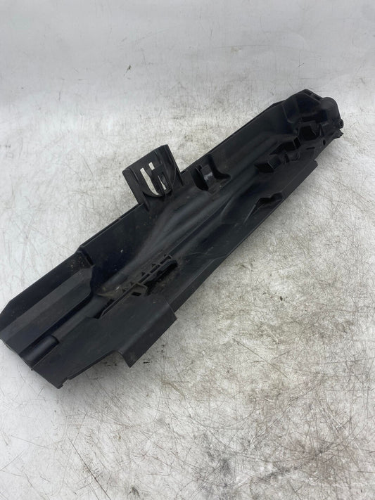 BMW 1 3 SERIES RIGHT SIDE RADIATOR BRACKET 7524914