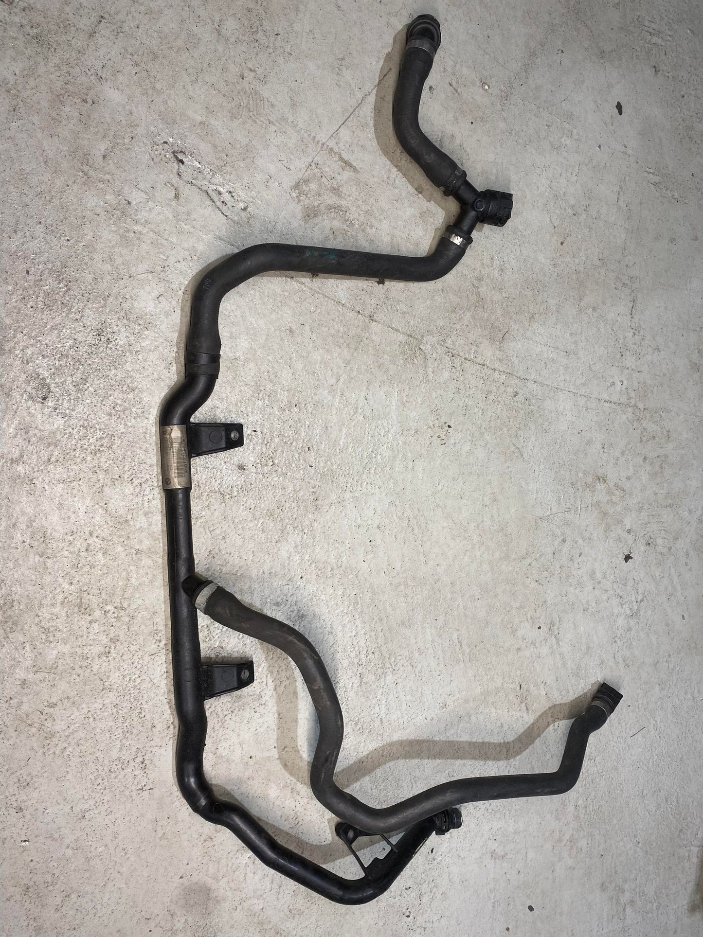 BMW 1 3 SERIES THERMOSTAT HOSE COOLANT PIPE 7548221