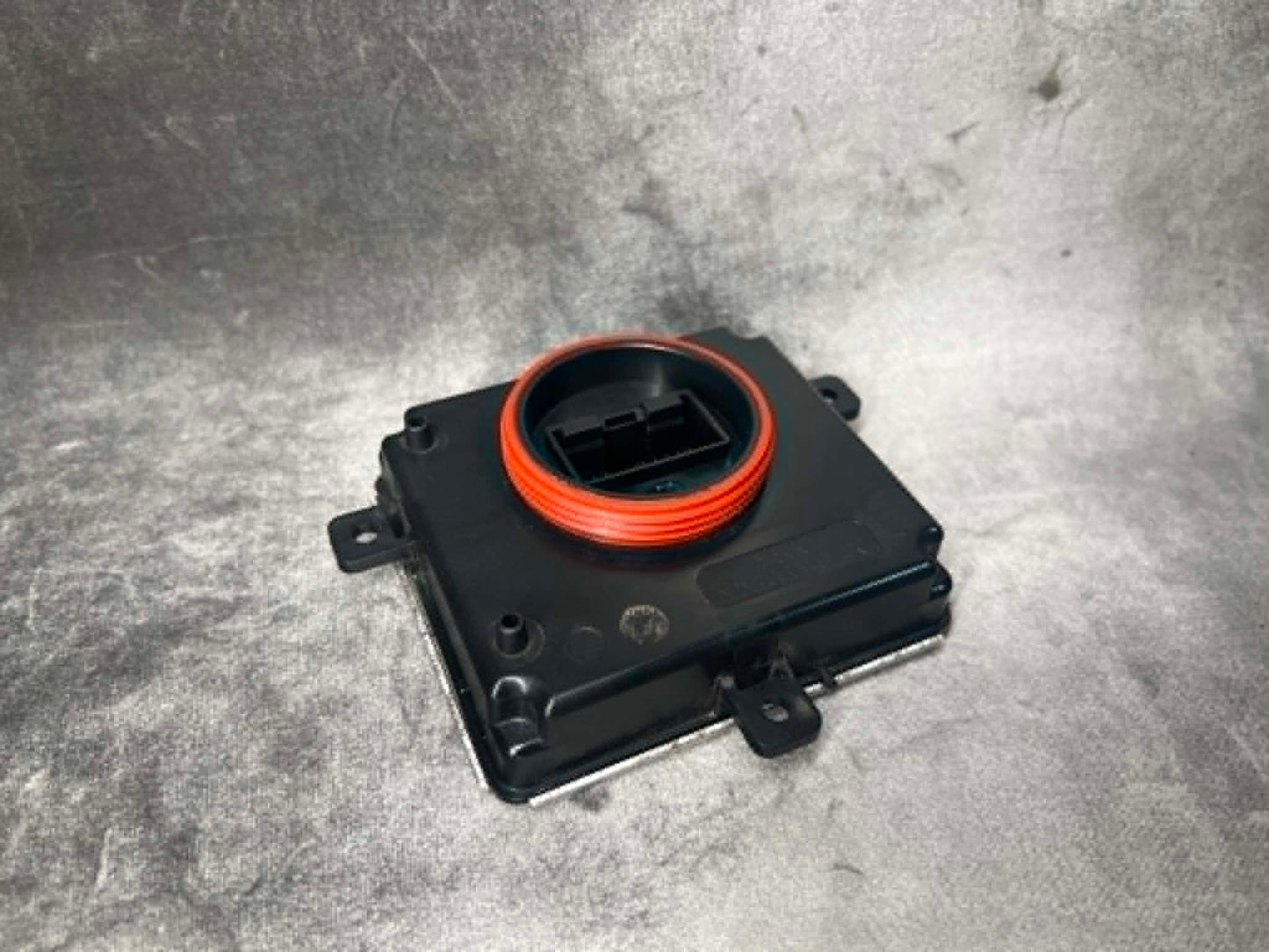 4G0907697G