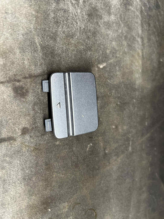 BMW 3 SERIES E90 REAR BUMPER TOW HOOK COVER 7202671