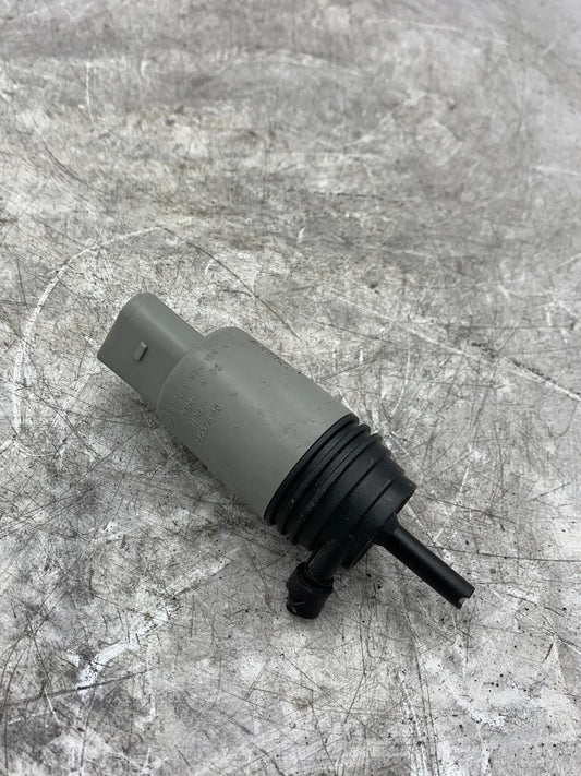 BMW 1 3 5 SERIES HEADLIGHT CLEANING WASH PUMP 6934159