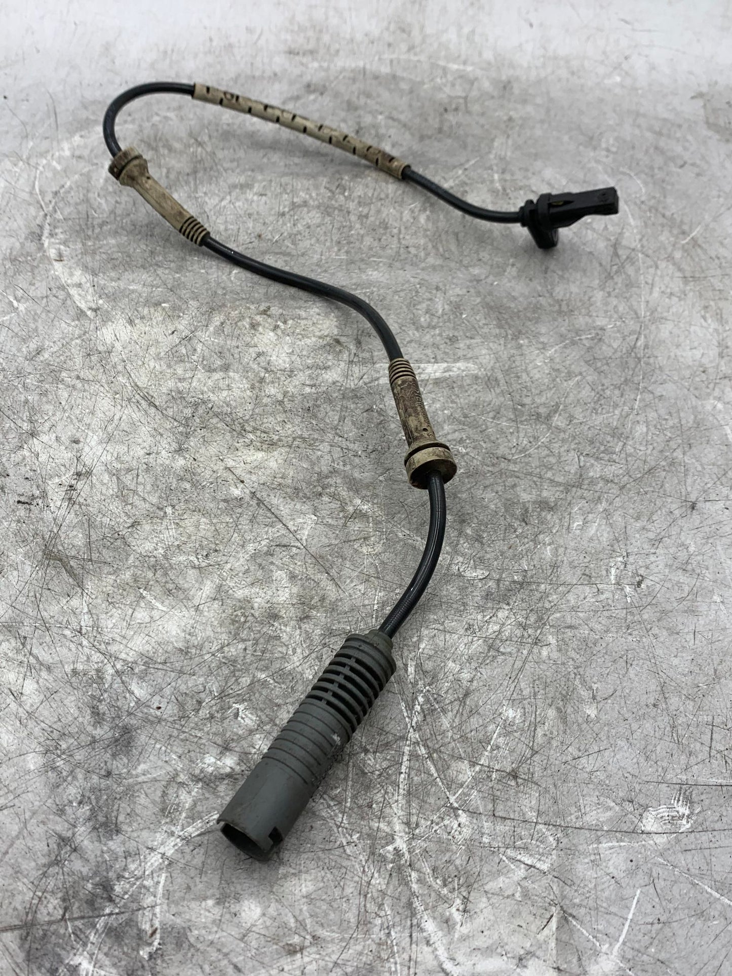 BMW 1 3 SERIES FRONT ABS SPEED SENSOR 6760424