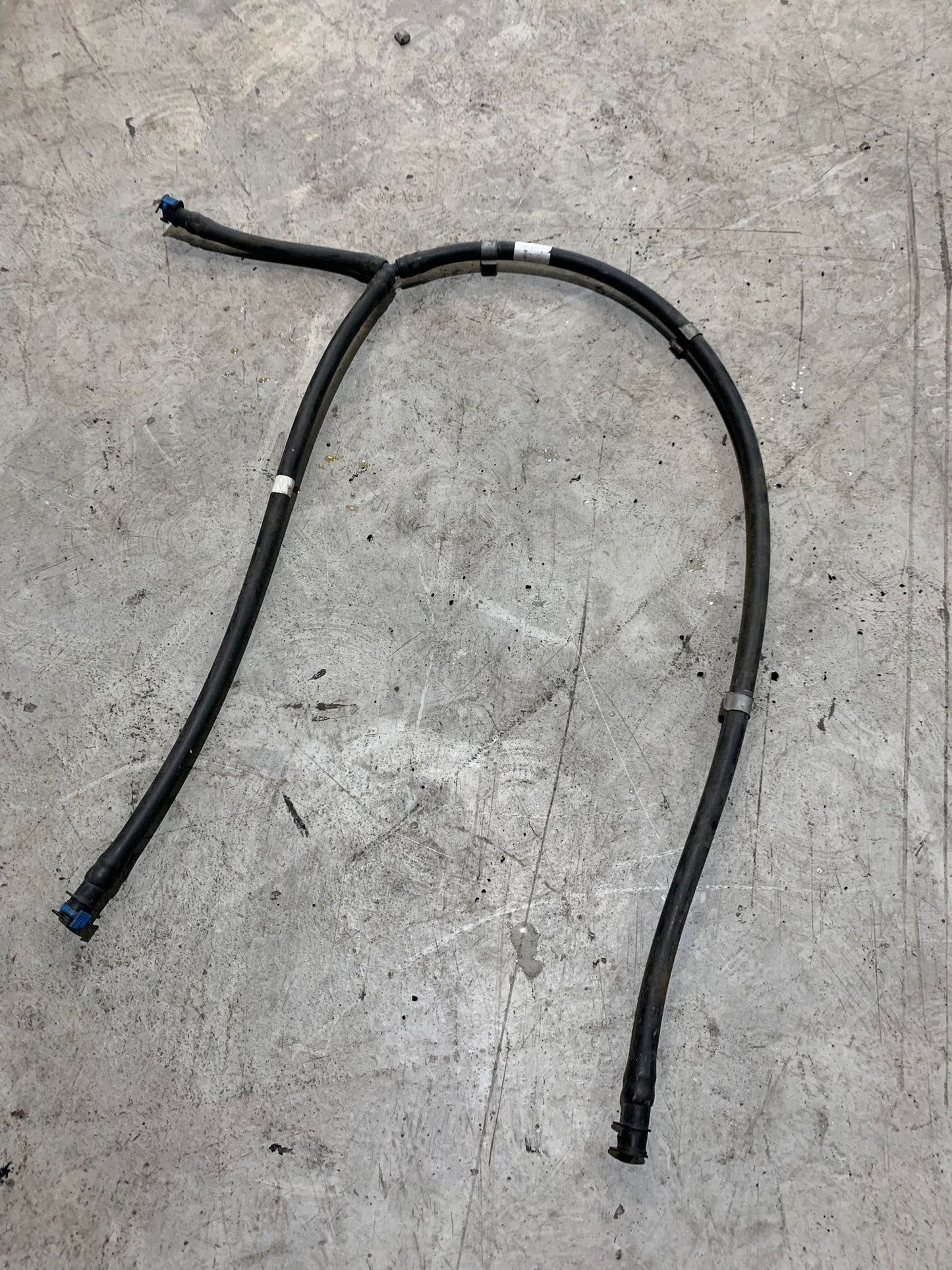 BMW 1 SERIES E82 E88 HEADLIGHT CLEANING SYSTEM HOSE 7892579