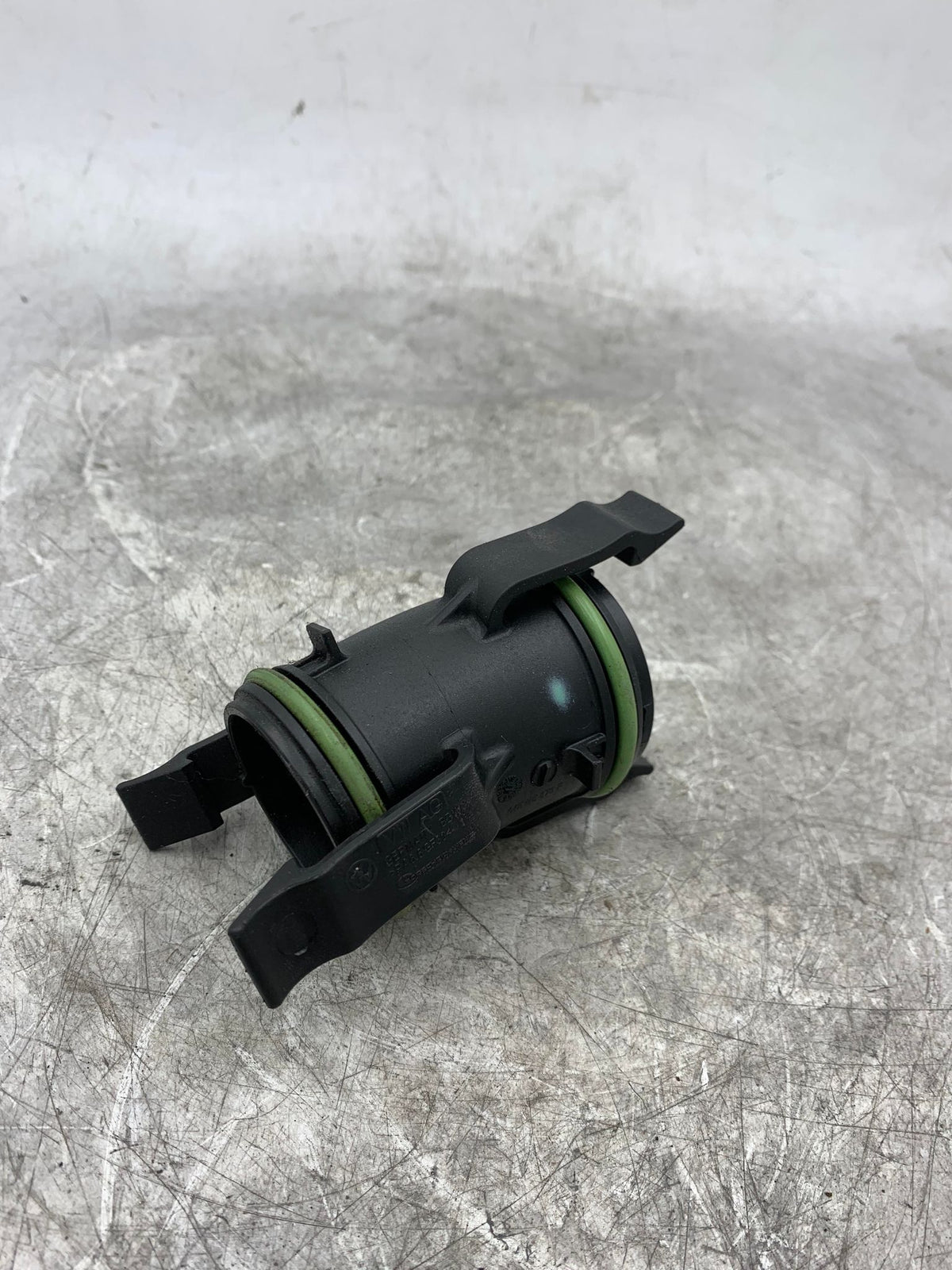 AUDI VOLKSWAGEN TURBO INLET PIPE 04E145875F - LRI Autoparts
