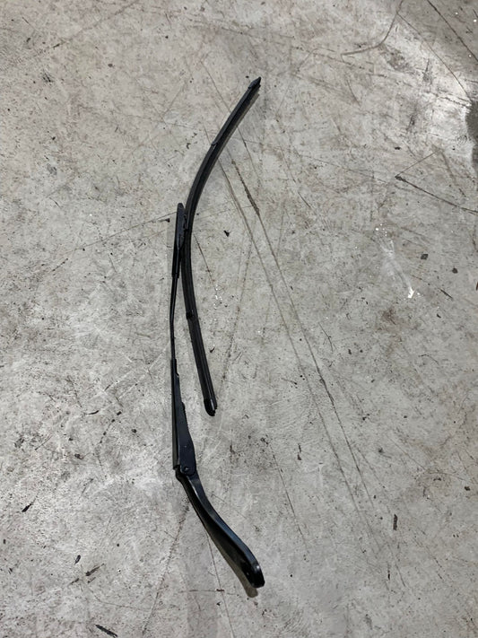 BMW 4 SERIES F82 F83 F32 F33 F36 DRIVERS SIDE WIPER ARM 7297557