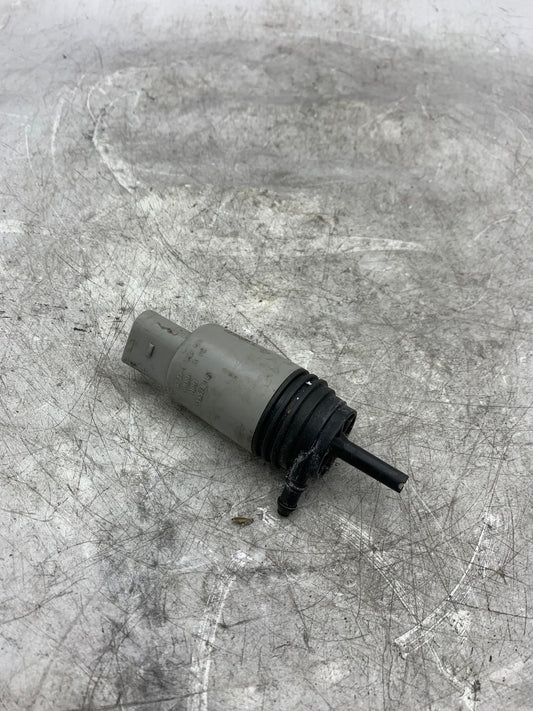 BMW 1 3 5 SERIES HEADLIGHT CLEANING WASH PUMP 6934159