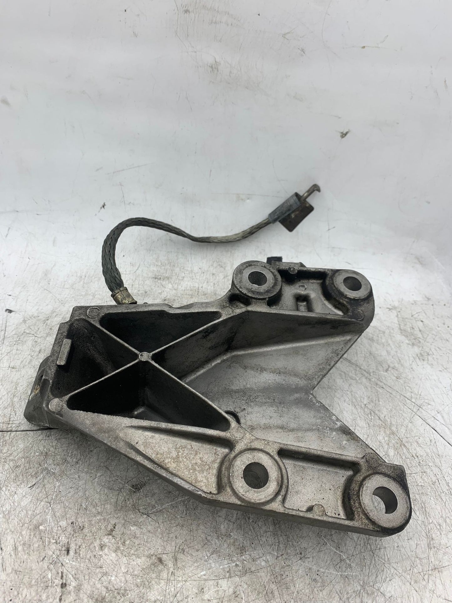 BMW 1 3 SERIES N54 ENGINE SUPPORT BRACKET 6760317