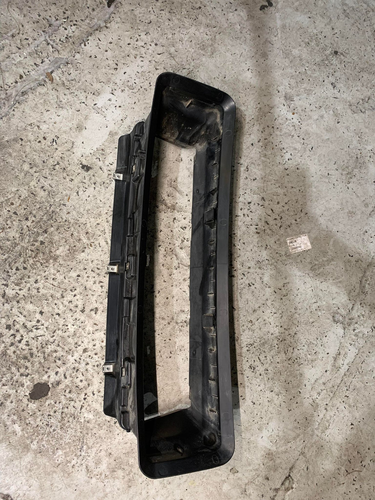 BMW 1 SERIES E87 FRONT BUMPER AIR DUCT 7117629 - LRI Autoparts